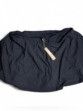 SKIMS obsidian cling matte skort